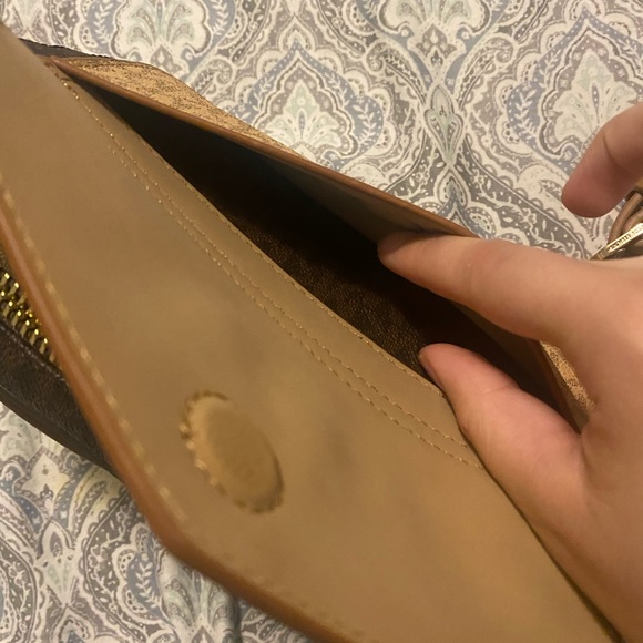 Michel Kors waist belt bag - Picture 2 of 5